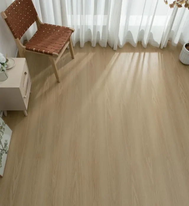 307 Maple laid in a room