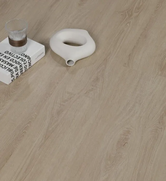 SPC507 Oak laid in a room