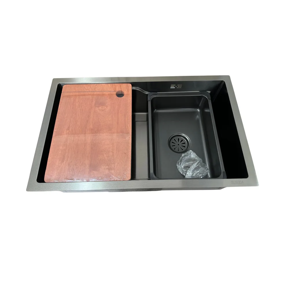 Handmade Single Bowl Sink 680 × 430